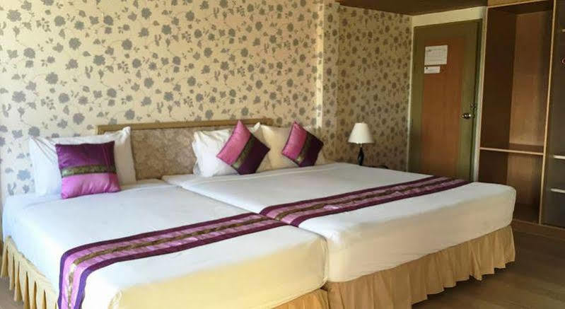 Takiab Beach Resort Хуа Хин Екстериор снимка